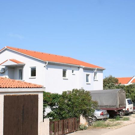 Apartments With A Parking Space Mandre, Pag - 6405 Kolan Exteriér fotografie