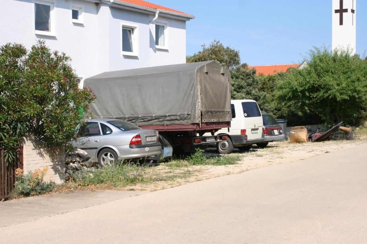 Apartments With A Parking Space Mandre, Pag - 6405 Kolan Exteriér fotografie