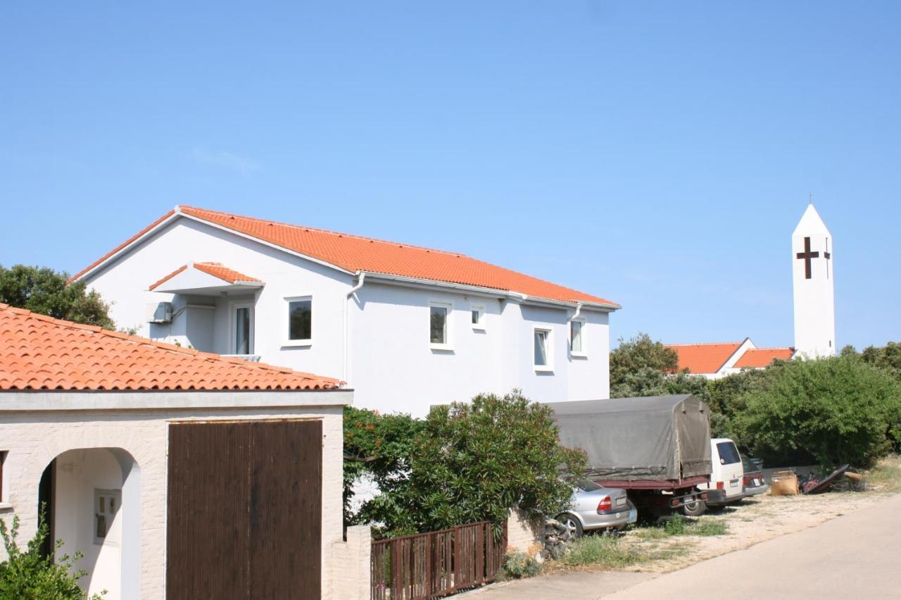 Apartments With A Parking Space Mandre, Pag - 6405 Kolan Exteriér fotografie