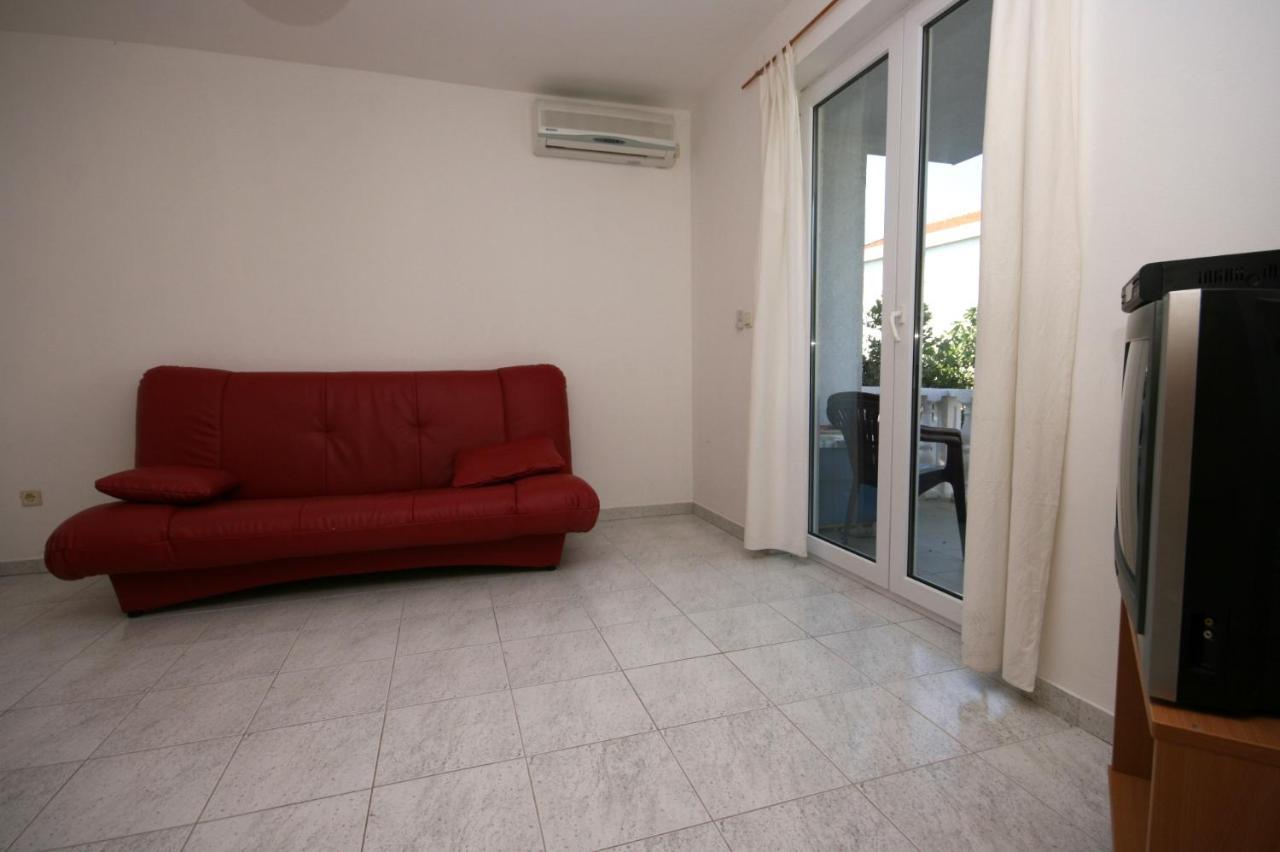Apartments With A Parking Space Mandre, Pag - 6405 Kolan Exteriér fotografie