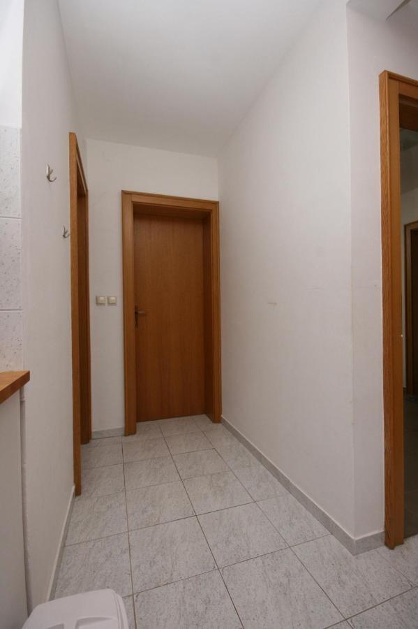 Apartments With A Parking Space Mandre, Pag - 6405 Kolan Exteriér fotografie