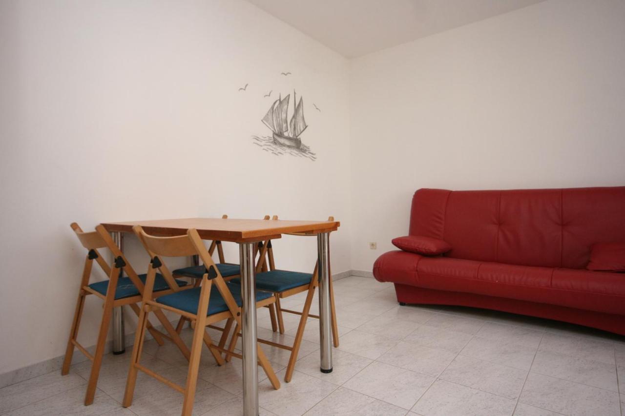 Apartments With A Parking Space Mandre, Pag - 6405 Kolan Exteriér fotografie