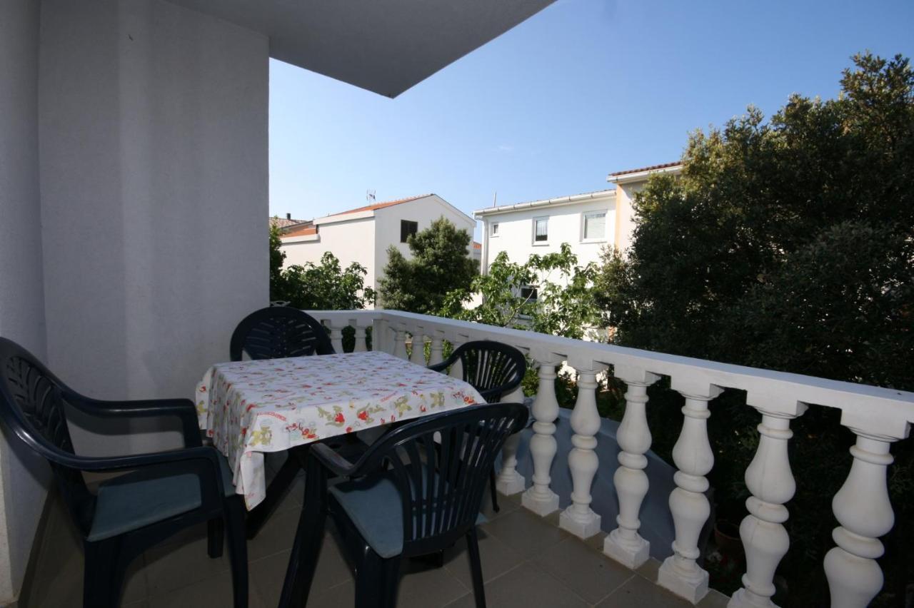 Apartments With A Parking Space Mandre, Pag - 6405 Kolan Exteriér fotografie