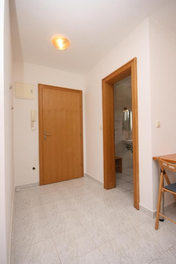 Apartments With A Parking Space Mandre, Pag - 6405 Kolan Exteriér fotografie